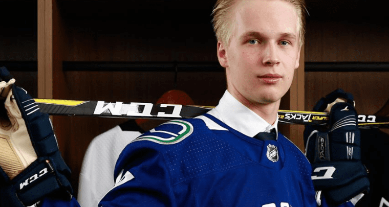 Elias Pettersson, A Rookie All-Star